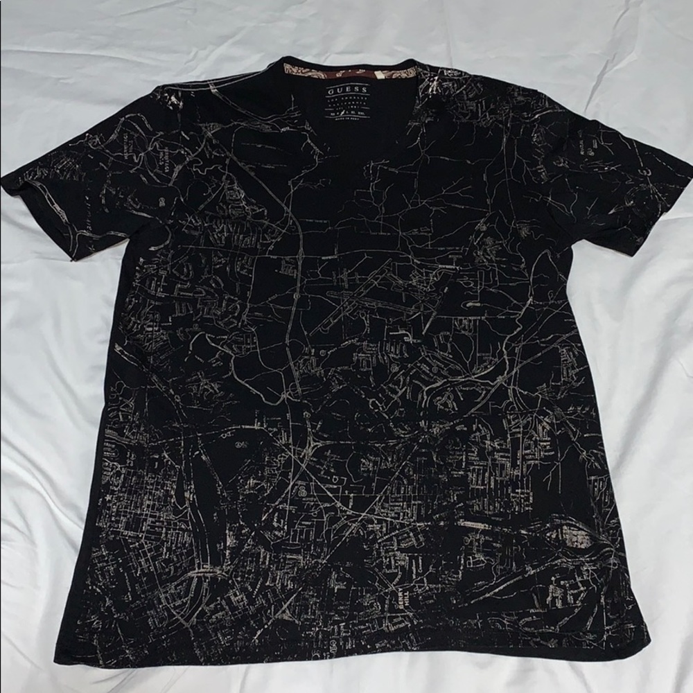 Guess Men’s Graphic V-Neck Short Sleeve T-Shirt